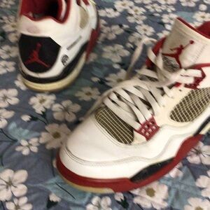 Jordan Sneakers White and Red